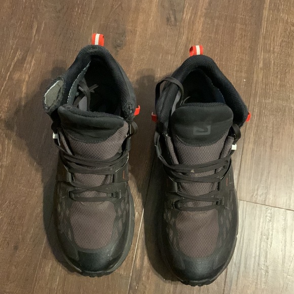 Salomon Odyssey Mid GTX size 9.5 black/grey Waterproof Hiking boots - Picture 2 of 3